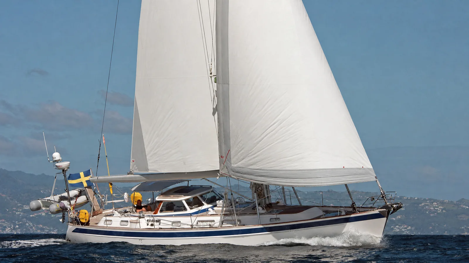 Hallberg-Rassy 54